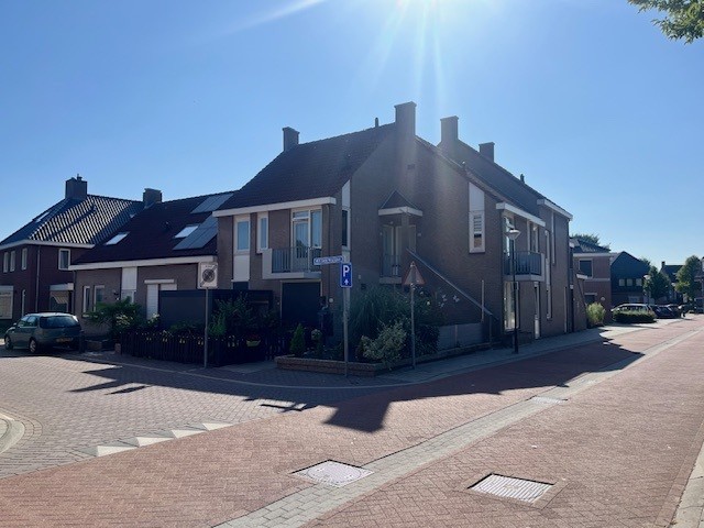 Bernhardstraat 16